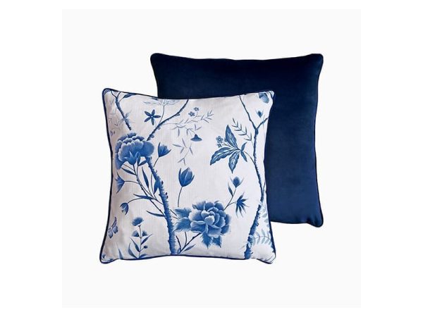 Throw Pillows